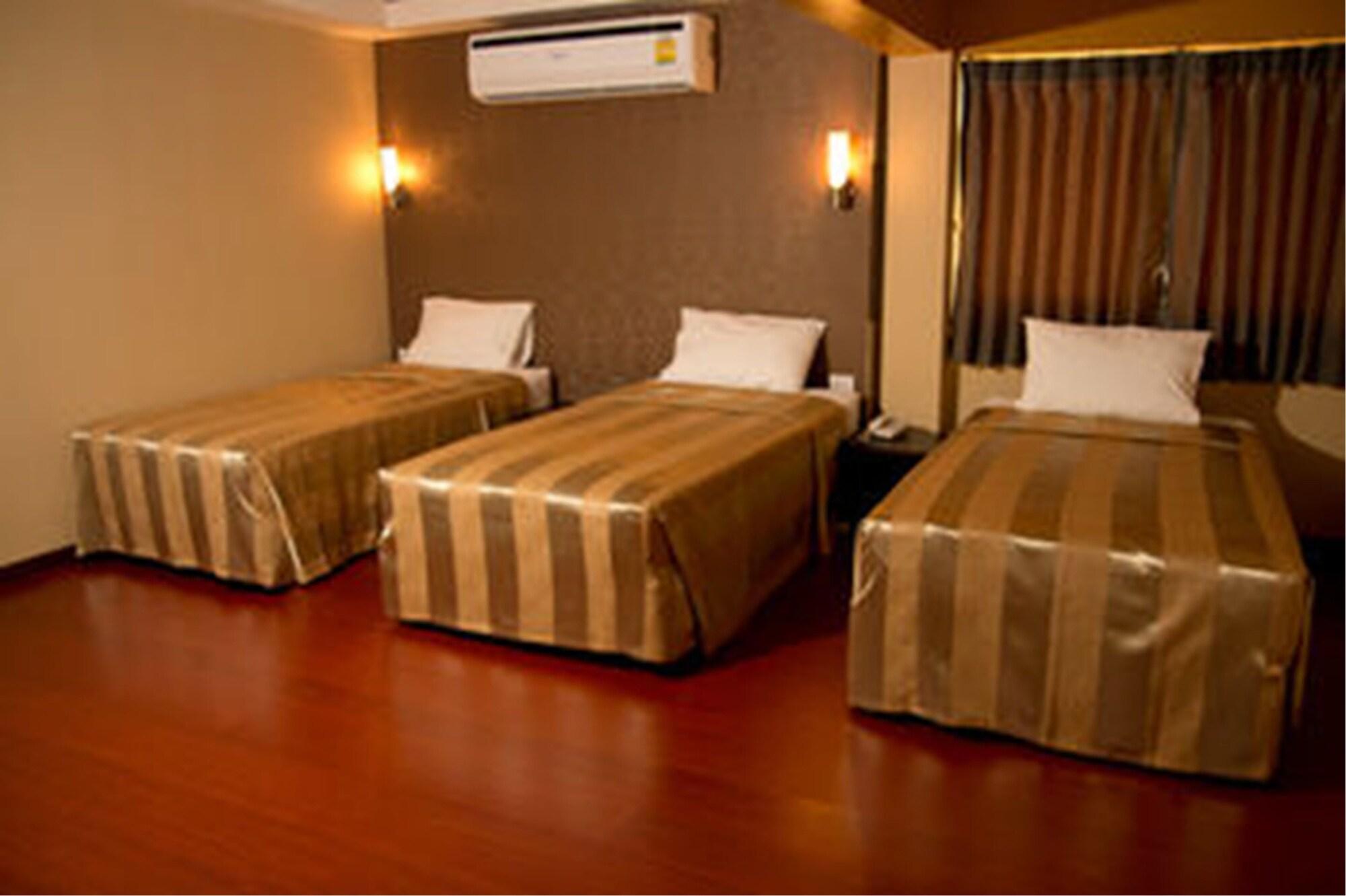 Visiting Card Hotel & Resort Bangkok Exterior photo